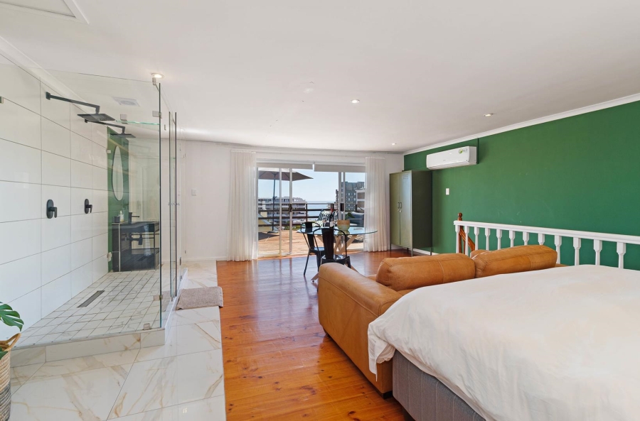 To Let 2 Bedroom Property for Rent in Sea Point Western Cape